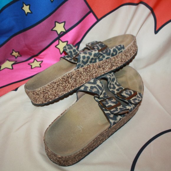 Leopard Double Buckle Slide Sandals 🌵8 - Picture 3 of 7
